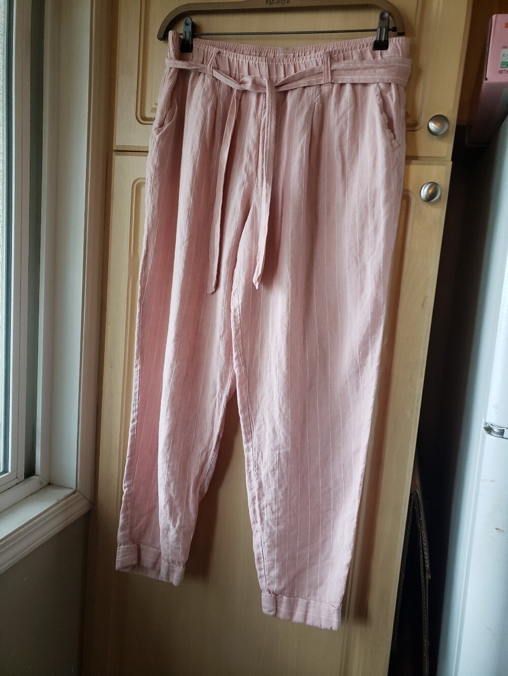 Women's Soft Pink Tie-Waist Linen-Blend Joggers